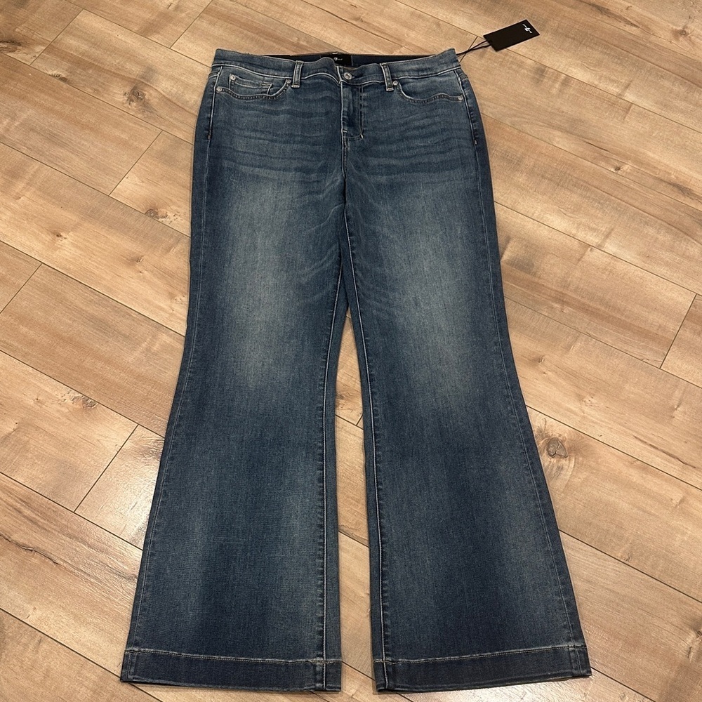NWT 7 For All Mankind DOJO Flare Jeans Sz 32 - Picture 6 of 11